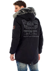 CM150 – Warm, stylish & with a fur-trimmed hood in khaki
