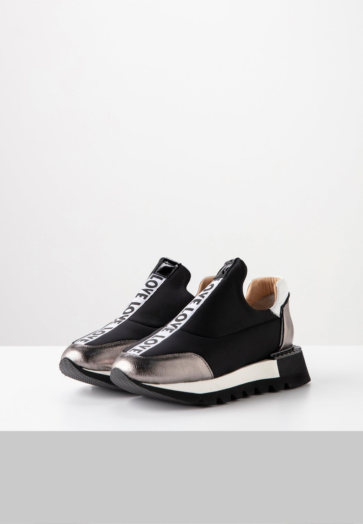 WS101 WOMEN'S SHOES