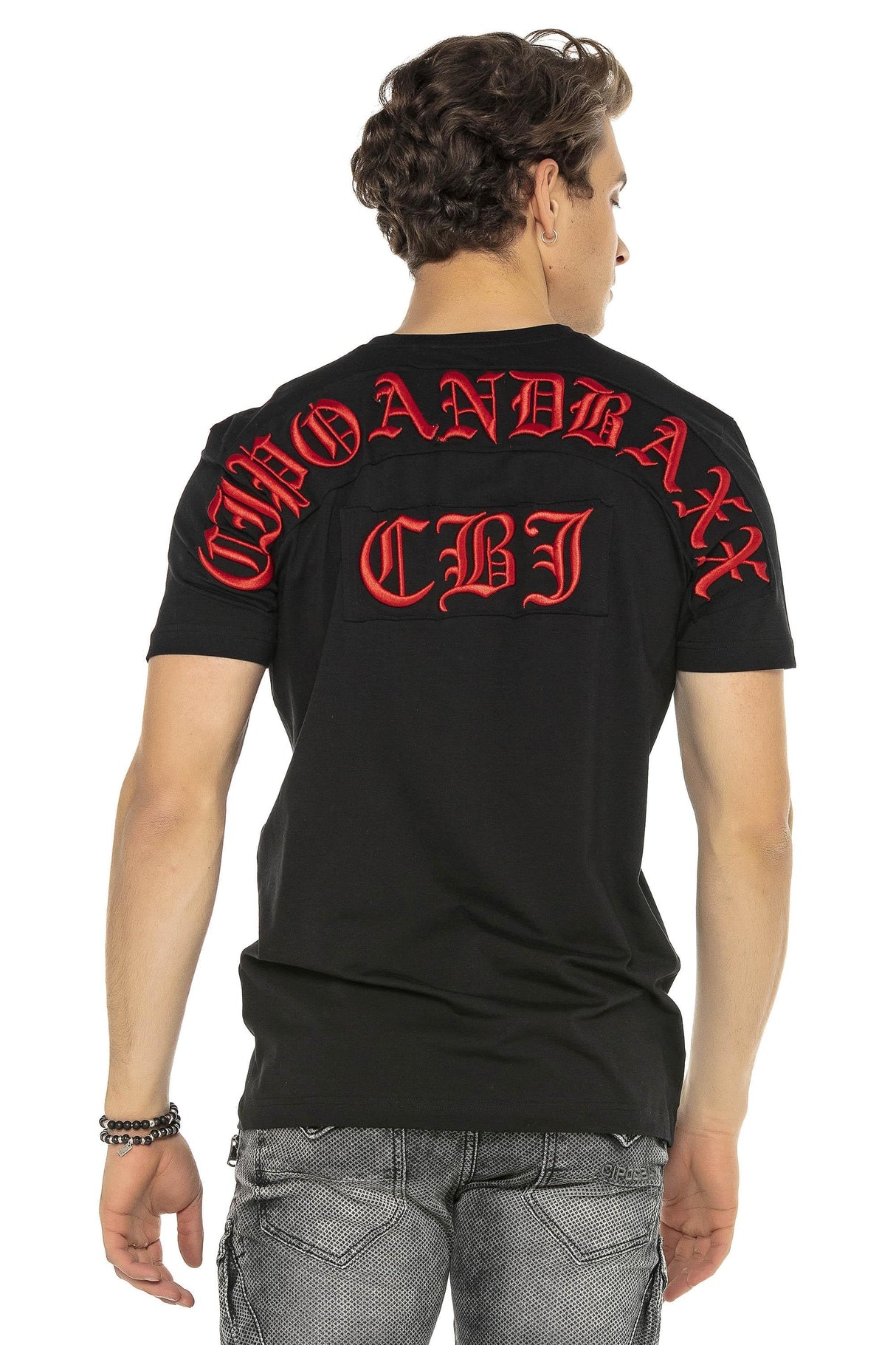 CT573 Men's T-shirt with modern crew neck