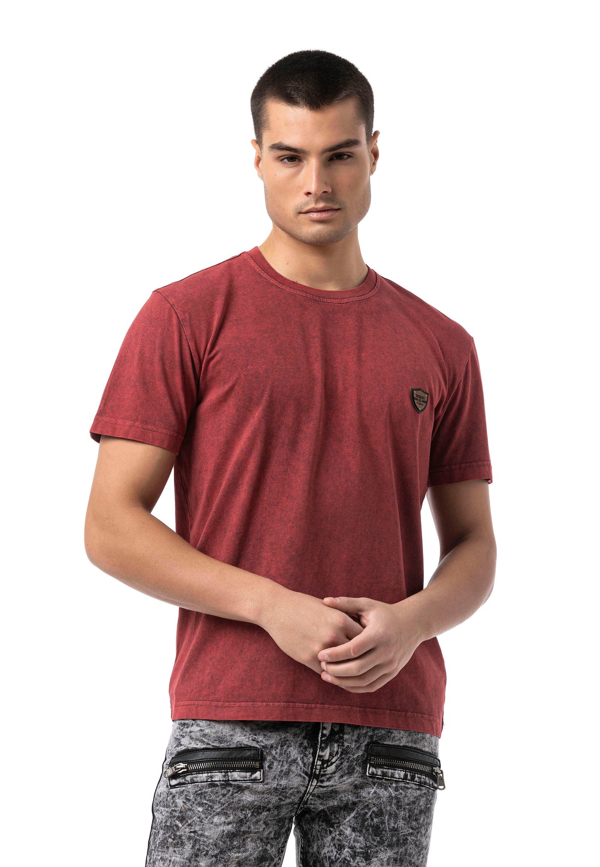 CT808 Men's T-shirt in relaxed fit with wash and patch
