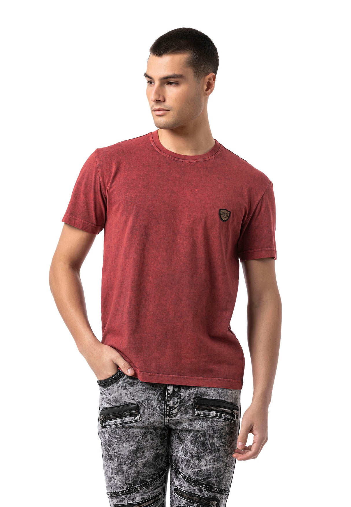 CT808 Men's T-shirt in relaxed fit with wash and patch