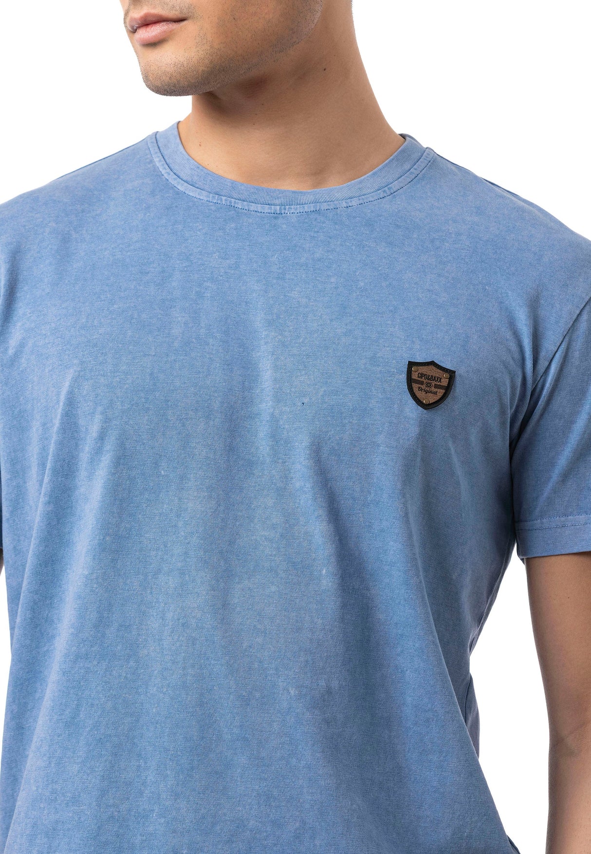 CT808 Men's T-shirt in relaxed fit with wash and patch
