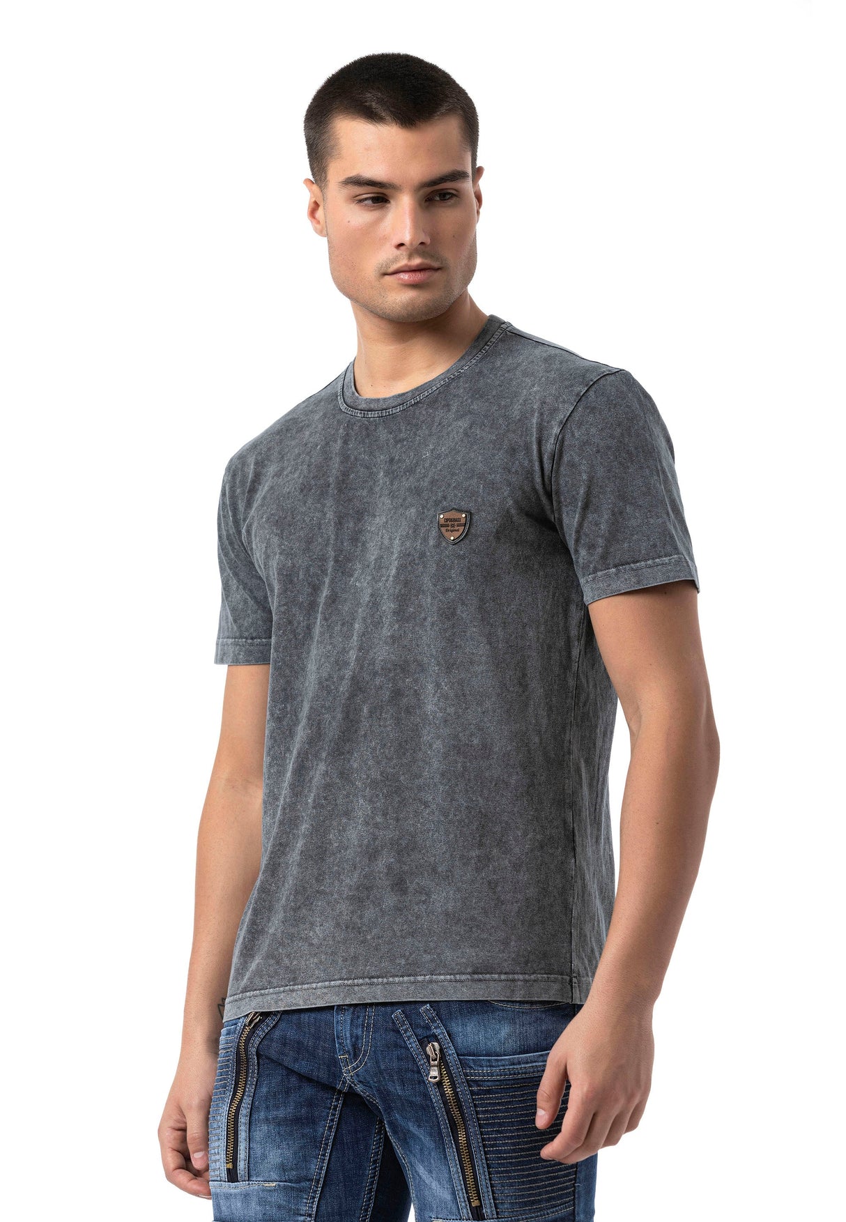 CT808 Men's T-shirt in relaxed fit with wash and patch