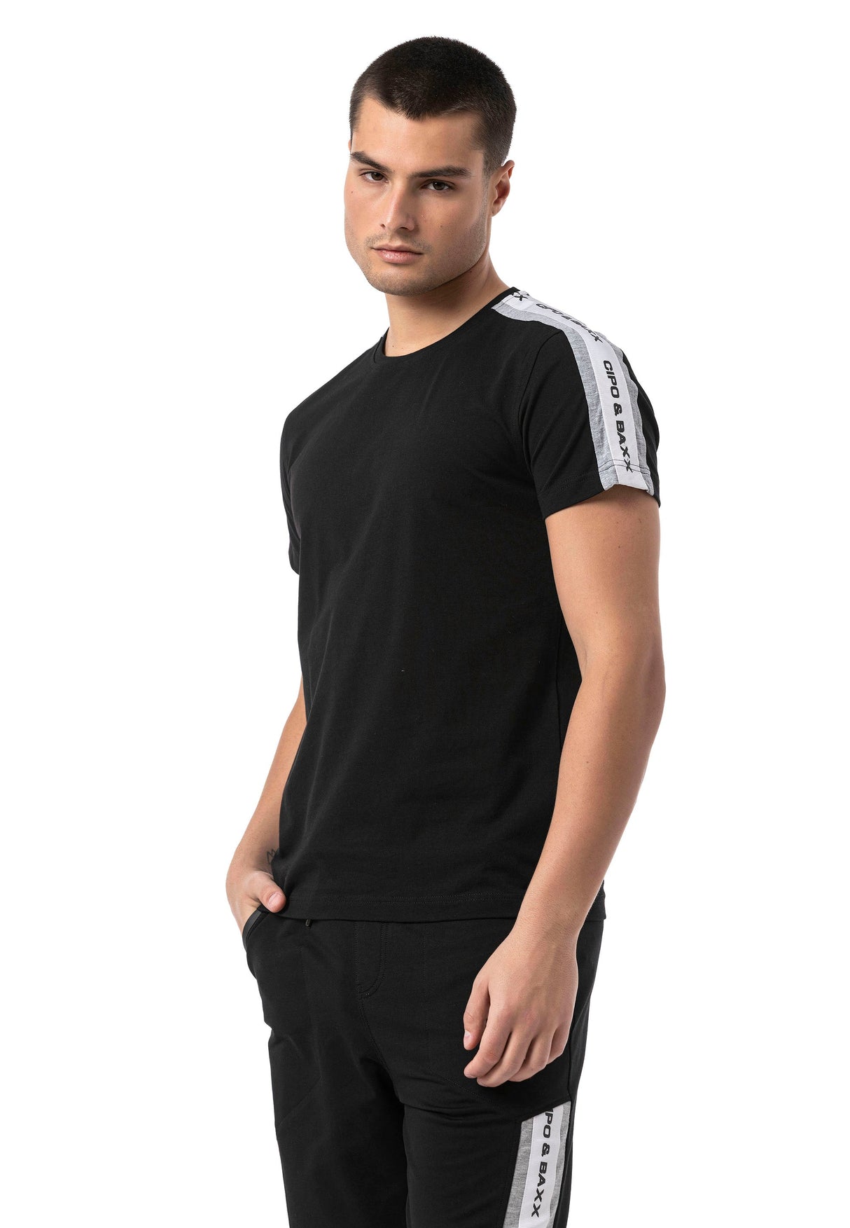 CT815 Men's T-shirt with logo lettering on the shoulders