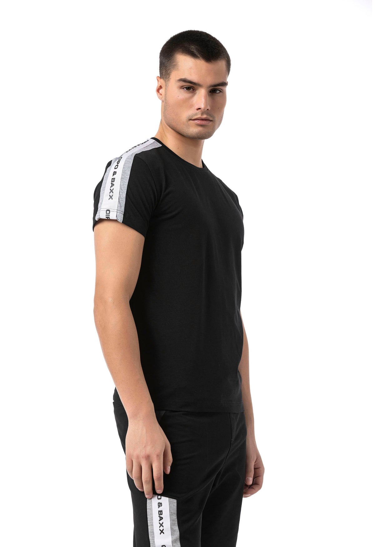 CT815 Men's T-shirt with logo lettering on the shoulders