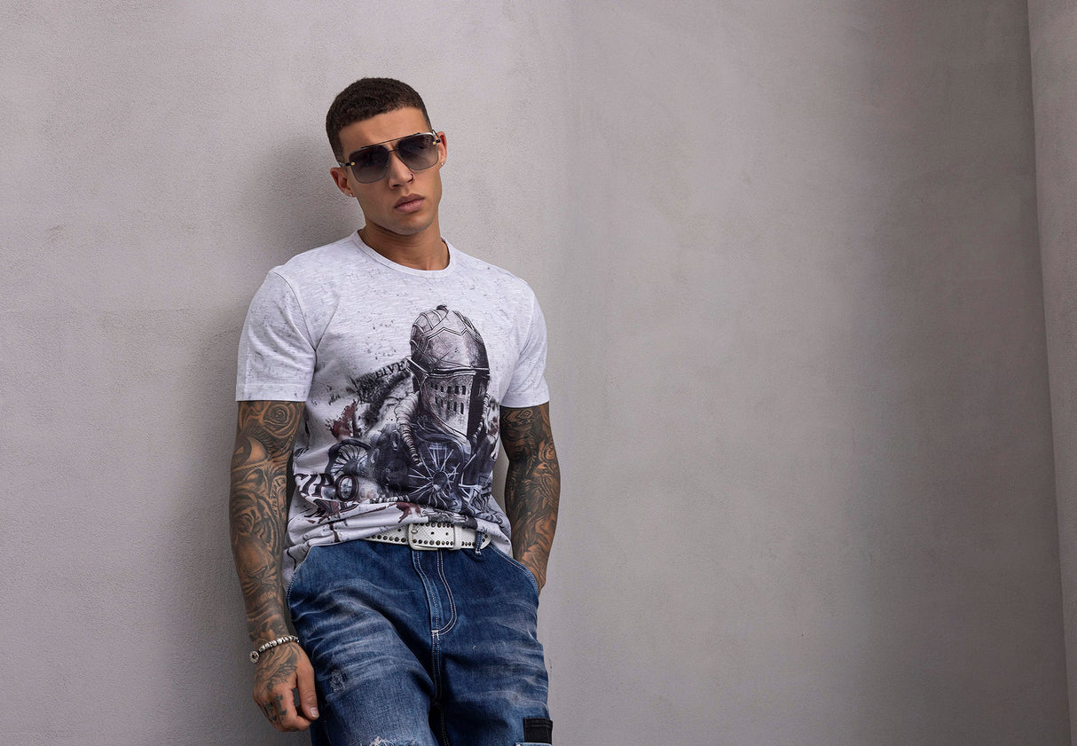 CT828 Men's T-Shirt - Knight Motif