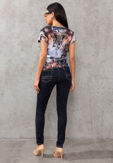WT380 V-neck T-shirt in an extravagant look