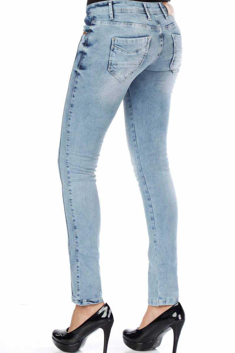 WD226 Women's Slim-Fit Jeans with Distressed Effects