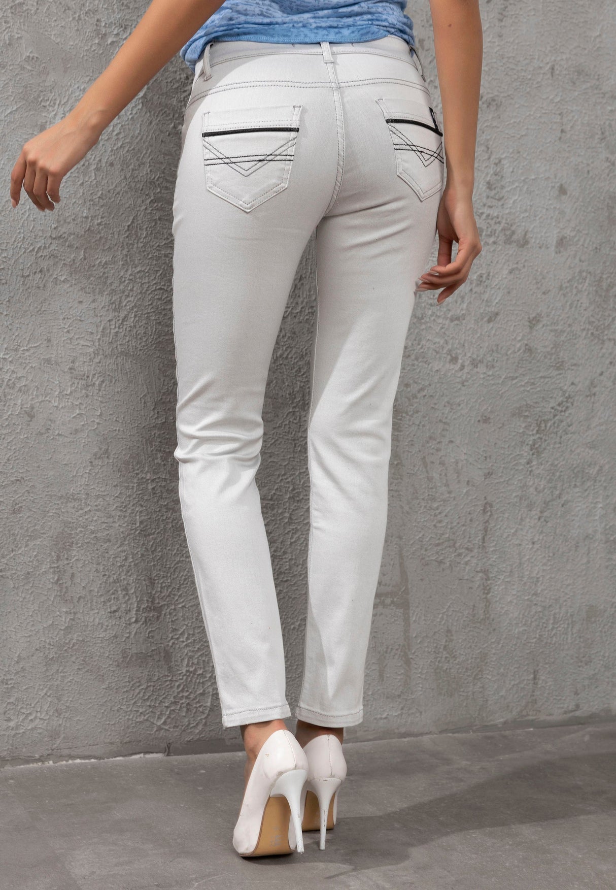 WD256B Women's trousers in solid color