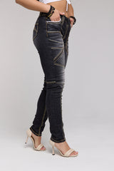 WD382 women's slim-fit jeans with an extravagant seam design in a straight fit