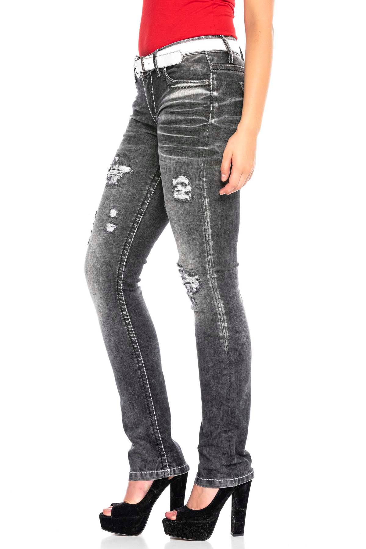 WD432 Women's skinny jeans with trendy distressed details