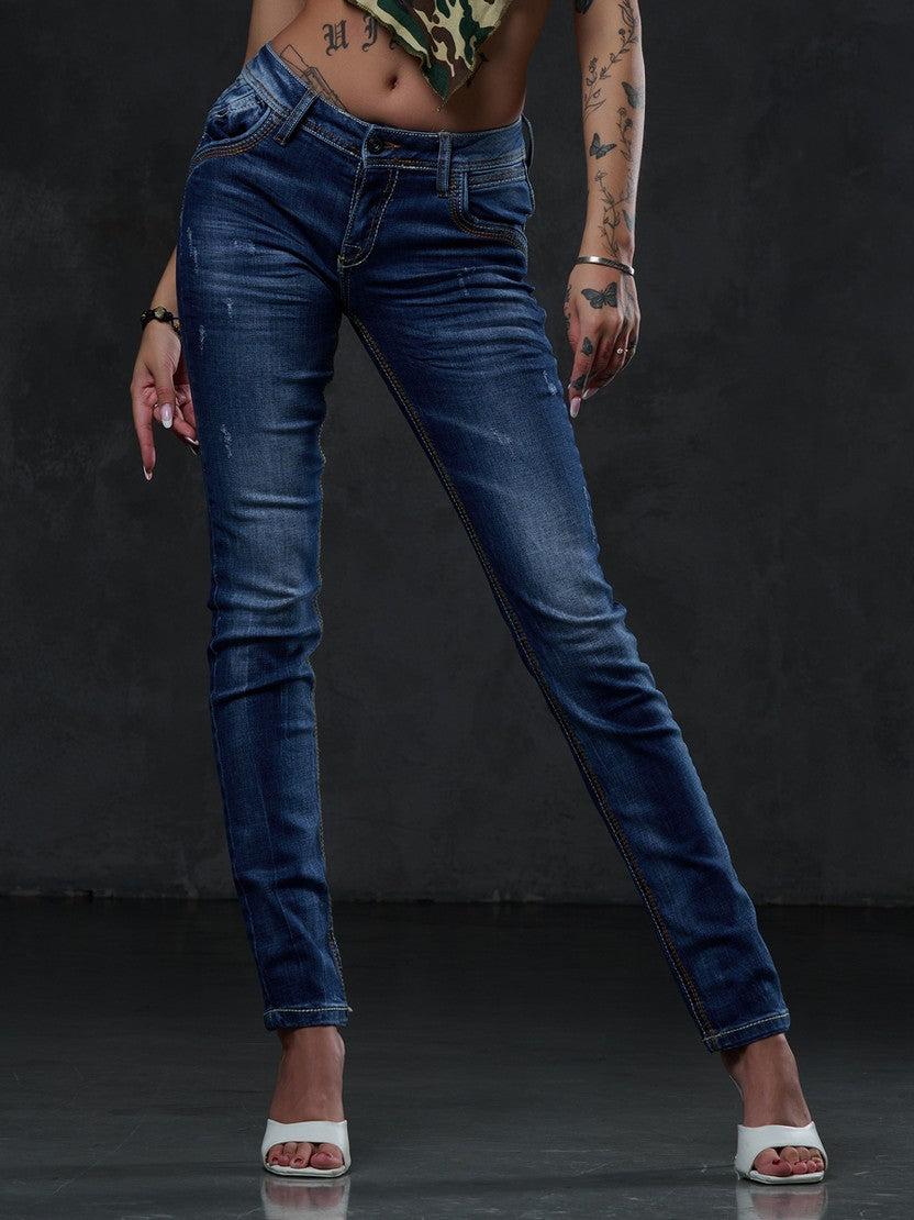 WD433 Women's Slim-Fit Jeans with Contrast Stitching
