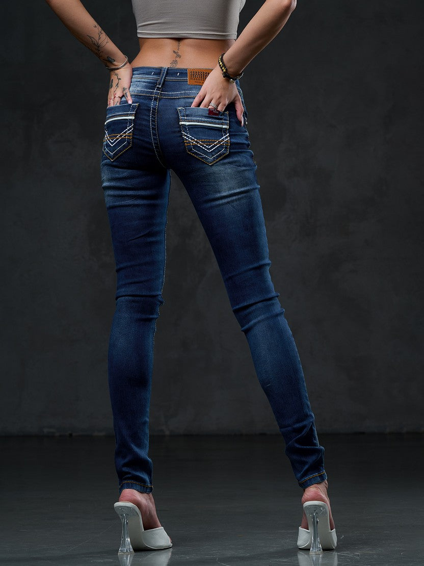 WD433 Women's Slim-Fit Jeans with Contrast Stitching