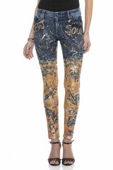 WD440 Women's Slim-Fit Jeans in a fashionable hand-painted design
