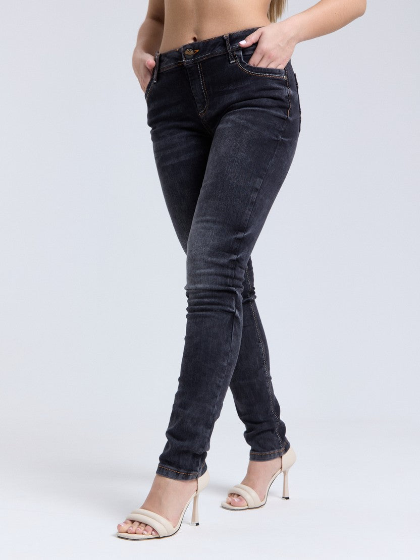 WD443 women's jeans in a plain look