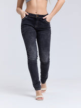 WD443 women's jeans in a plain look