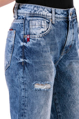WD447 Women's 7/8 trousers in a casual used wash
