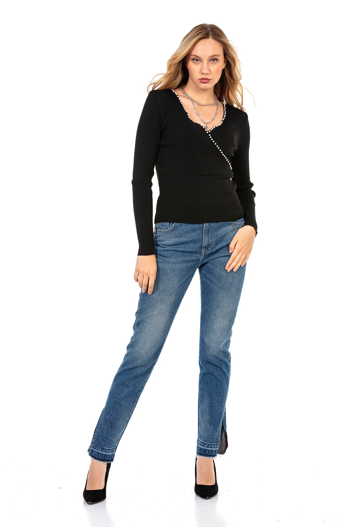 WD449 Women's comfortable jeans with trendy side slit