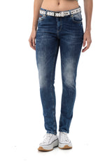 WD461 Women's slim-fit jeans in a casual used look