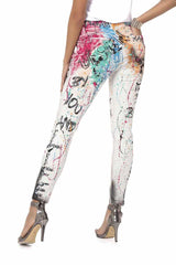 WD472 Women's slim-fit jeans in a vibrant design