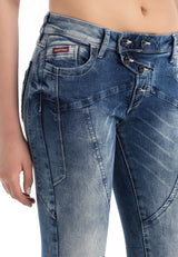 WD502 Women's slim-fit jeans with decorative stitching in straight fit
