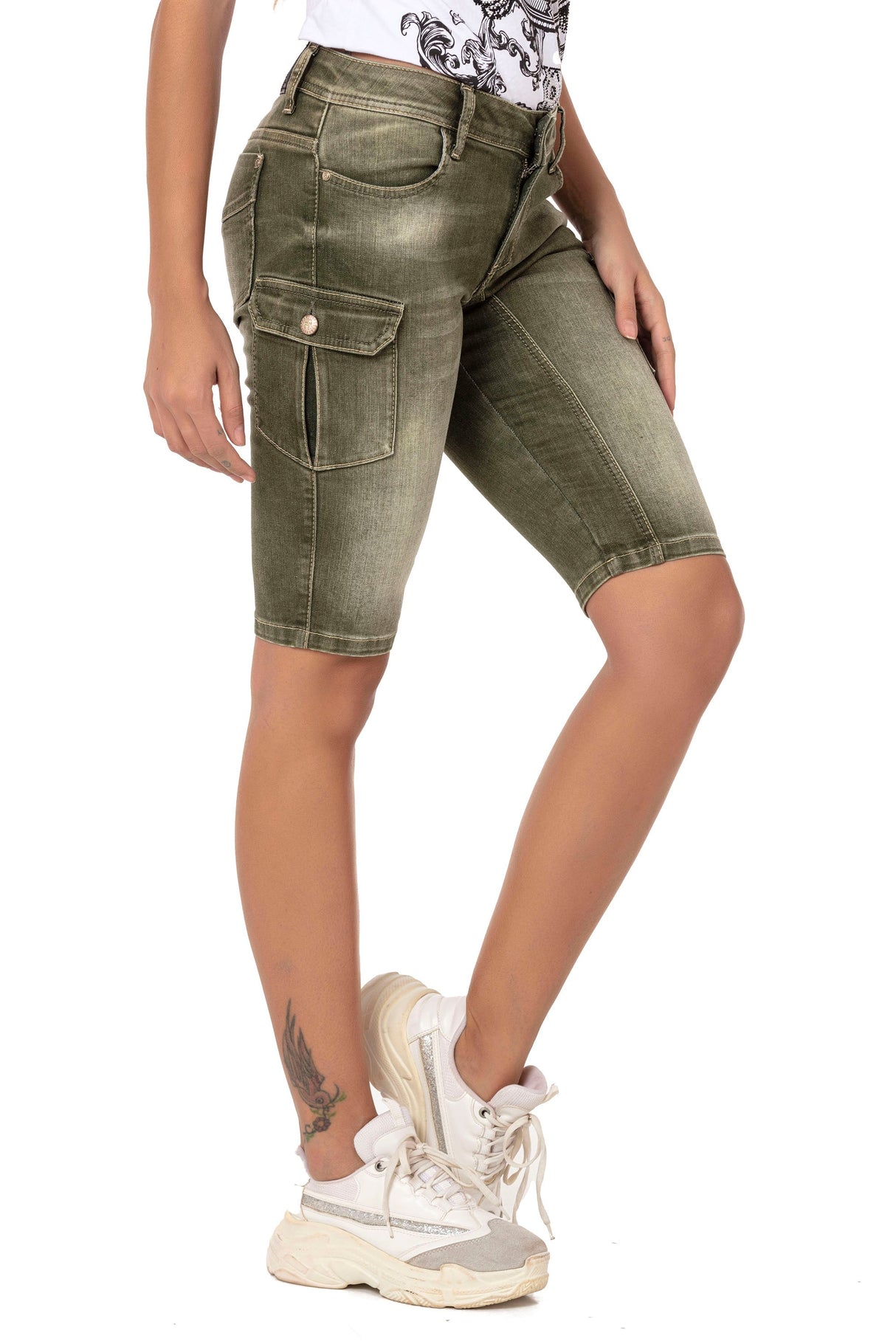 WK178 Women's Capri Shorts with trendy cargo pockets