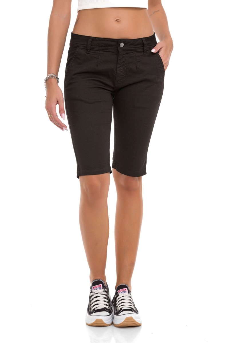 WK186 Women's Capri Shorts in a modern cut