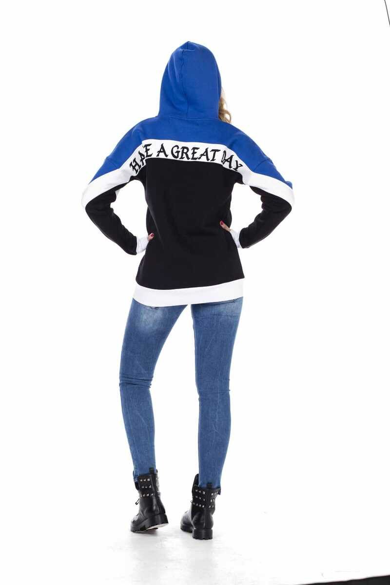 WL196 Women's hooded sweatshirt in a sporty look