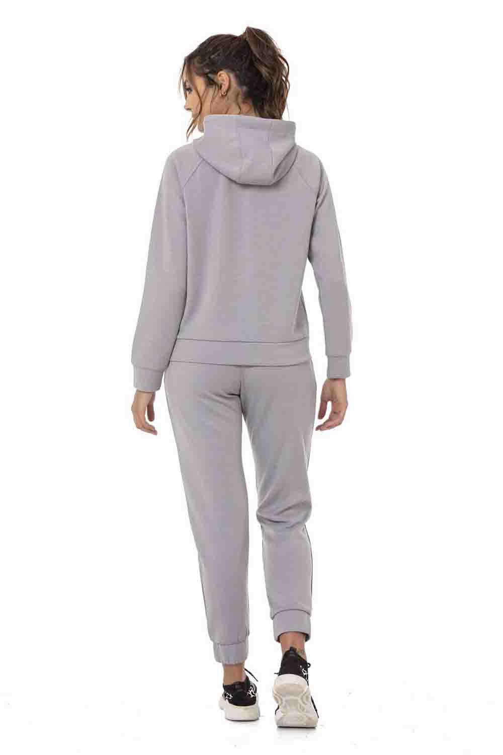 WLR147 Women's Jogging Suit