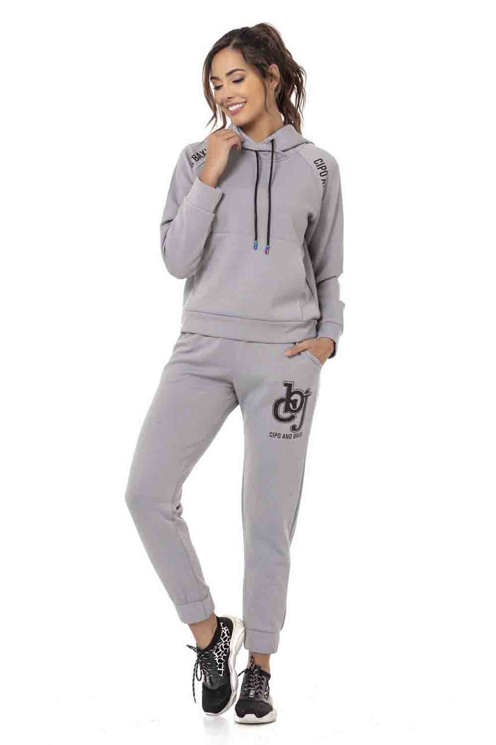 WLR147 Women's Jogging Suit