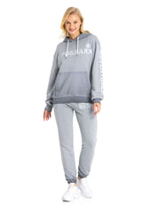 WLR148 Women's jogging suit, in a fashionable design
