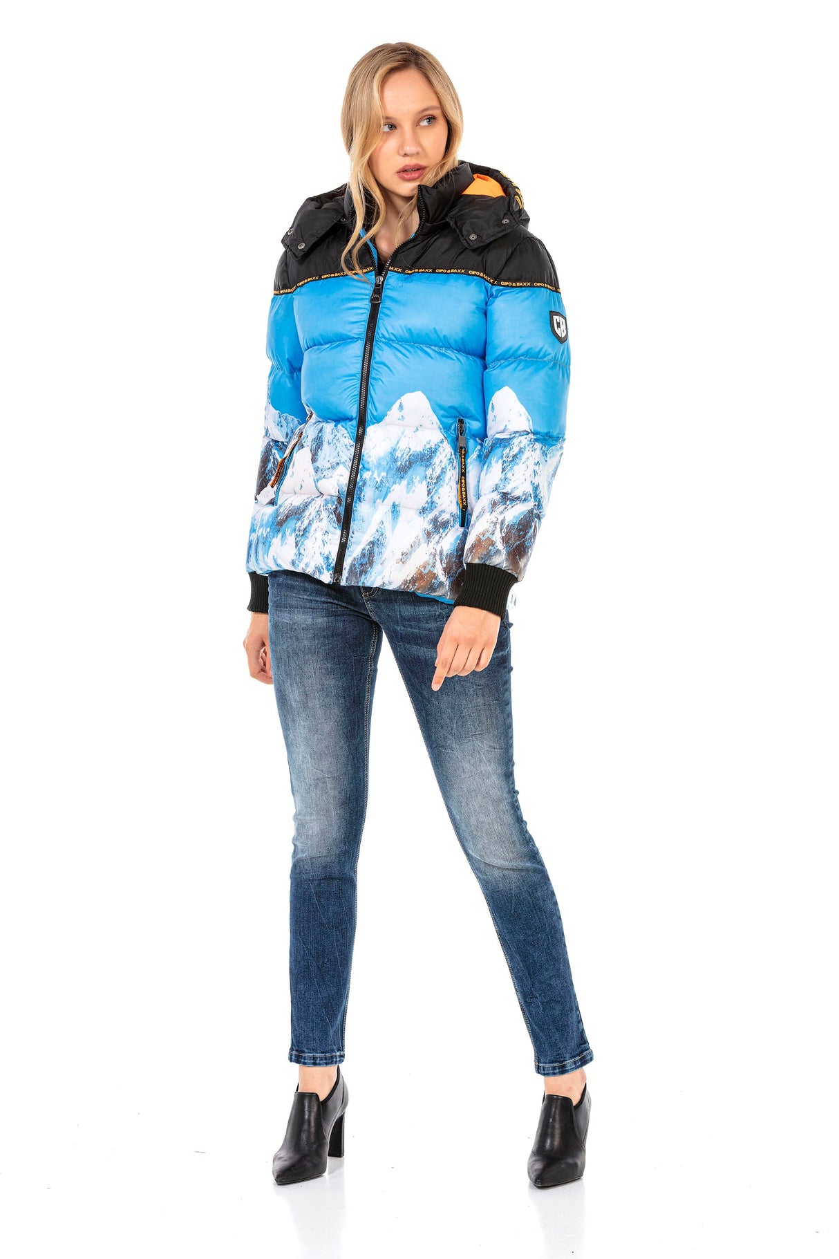 WM119 Women's winter jacket with eye-catching print