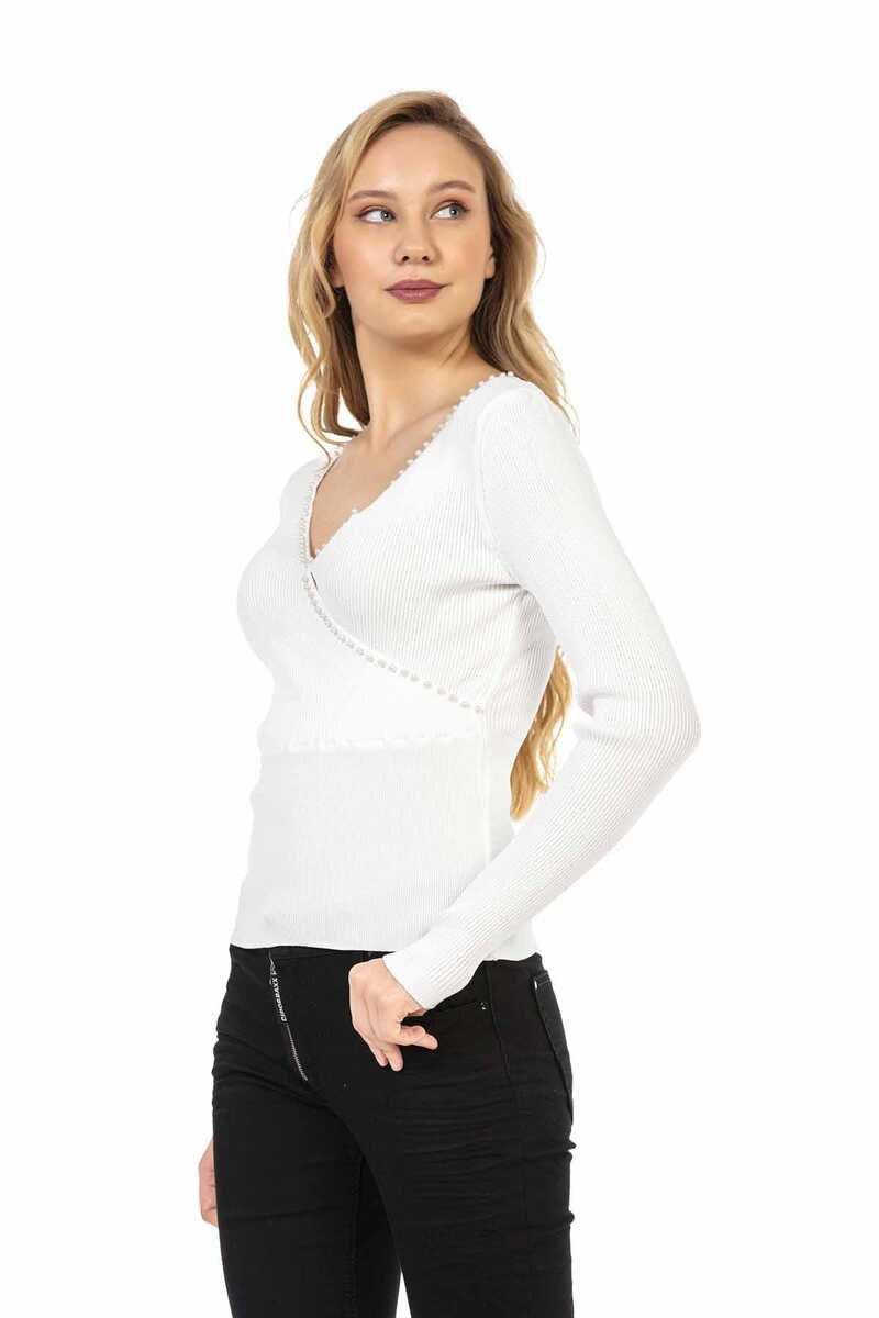 WP207 Women's knitted sweater with decorative pearl trim