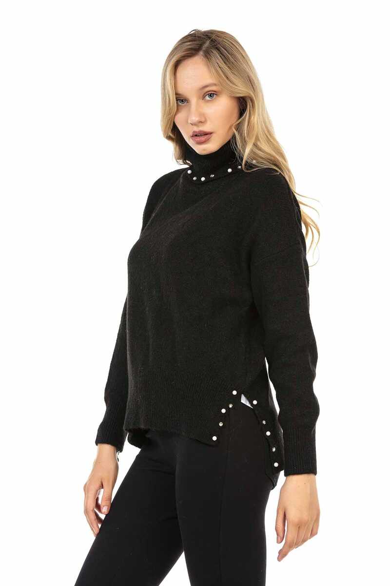 WP217 Women's roll-neck sweater with fashionable pearl appliqués